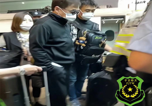 大哥的保镖护卫(图1)